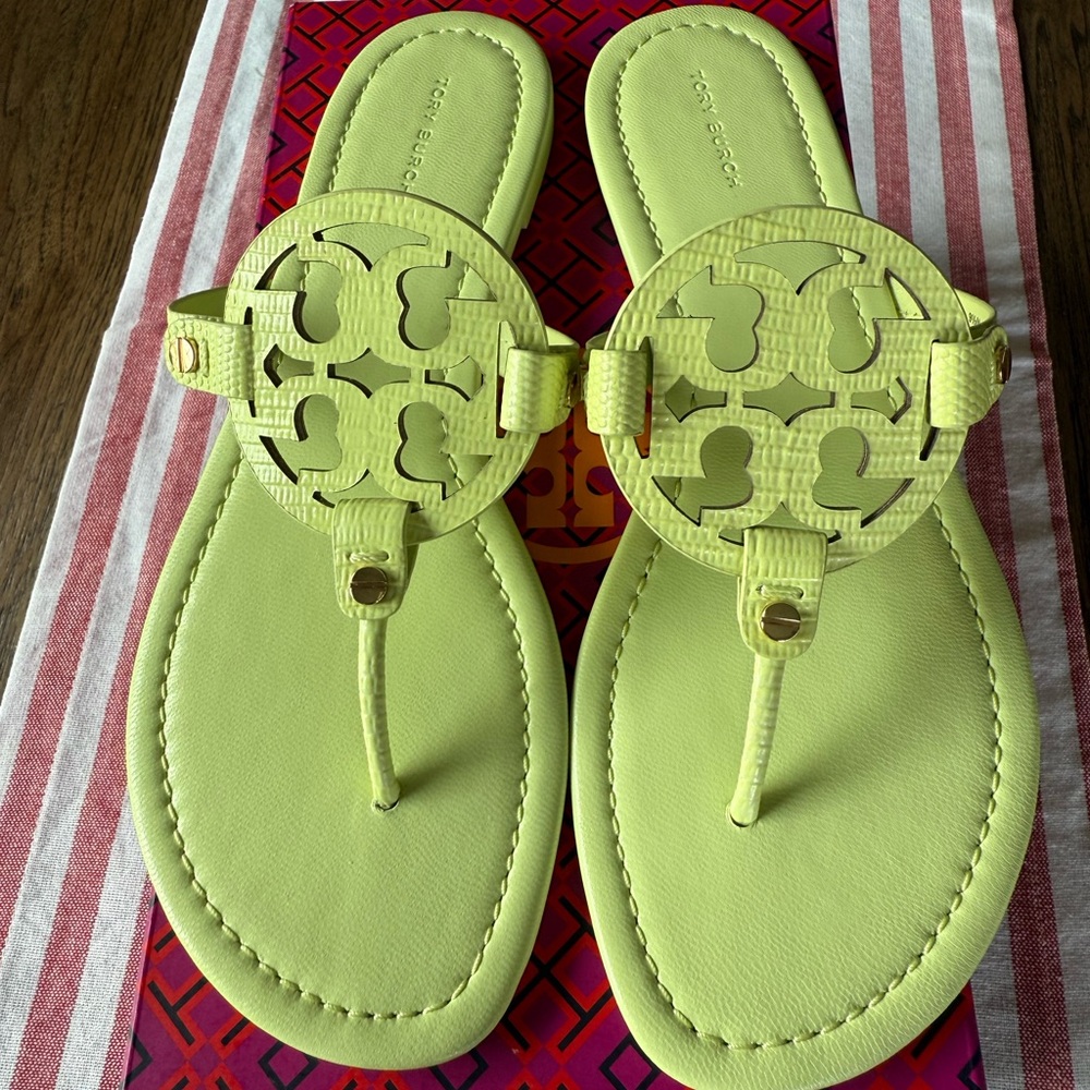 Tory Burch Miller Sandals in Lime Leaf Leather size 9.5